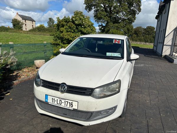 Volkswagen Polo Hatchback, Petrol, 2011, White