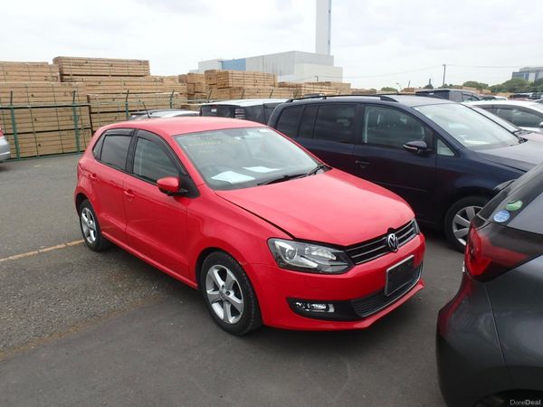 Volkswagen Polo Hatchback, Petrol, 2012, Red