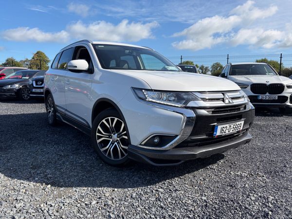 Mitsubishi Outlander SUV, Diesel, 2016, White