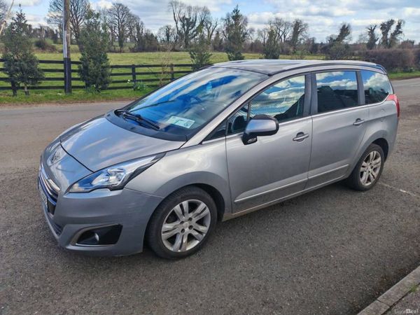 Peugeot 5008 MPV, Diesel, 2014, Grey