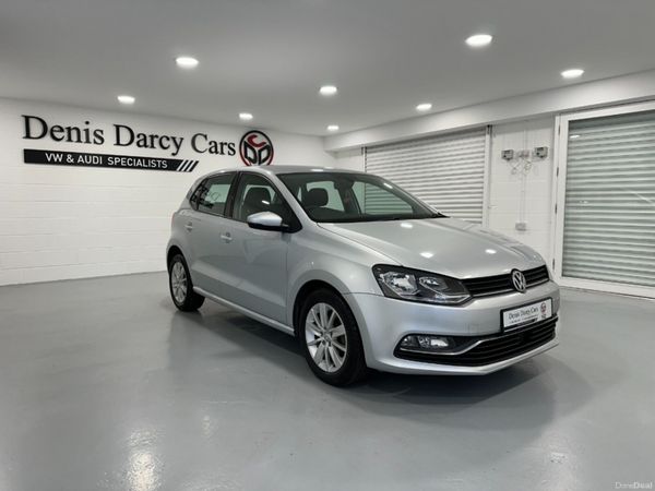 Volkswagen Polo Hatchback, Petrol, 2014, Silver