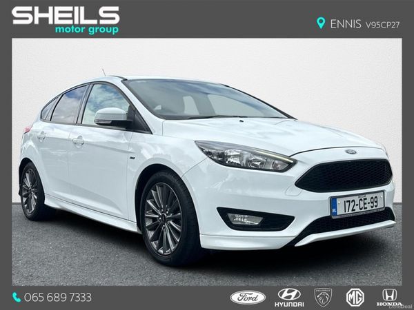 Ford Focus Hatchback, Petrol, 2017, White