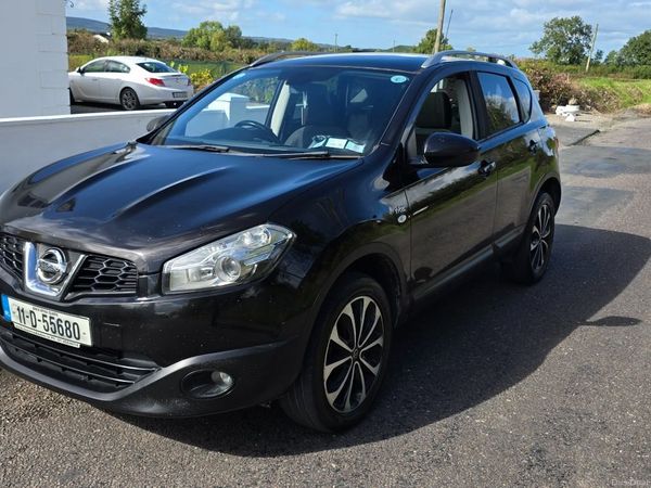 Nissan Qashqai Hatchback, Diesel, 2011, Black