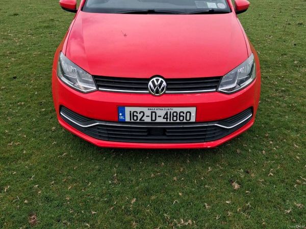 Volkswagen Polo Hatchback, Petrol, 2016, Red