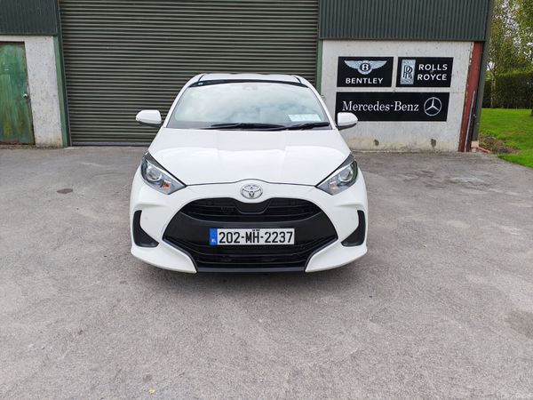 Toyota Yaris Hatchback, Petrol, 2020, White