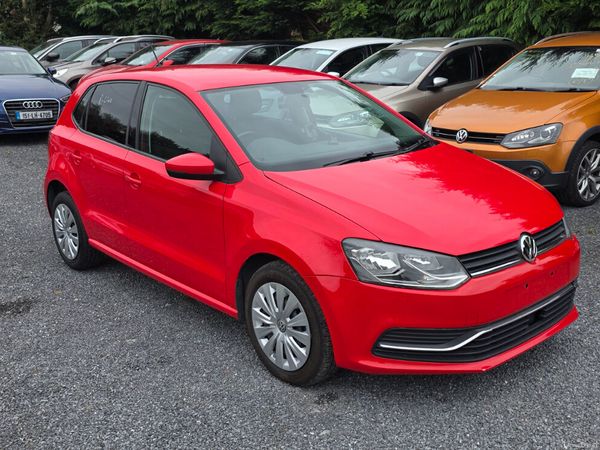 Volkswagen Polo Hatchback, Petrol, 2015, Red