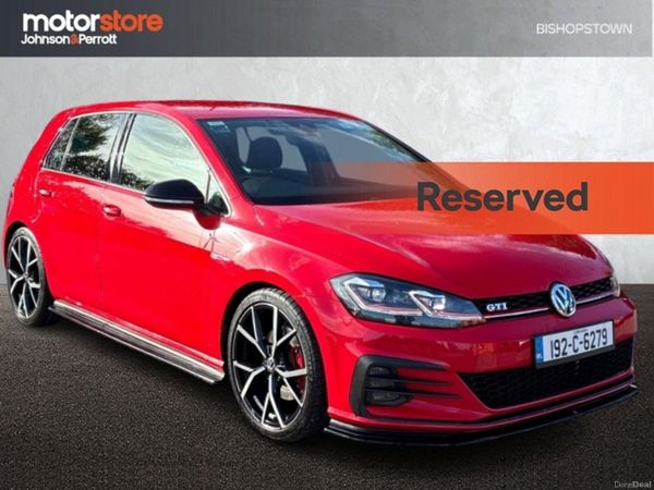 Volkswagen Golf Hatchback, Petrol, 2019, Red