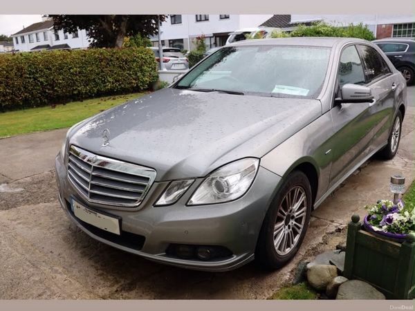 Mercedes-Benz E-Class Saloon, Diesel, 2010, Silver