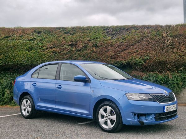 Skoda Rapid Hatchback, Petrol, 2013, Blue