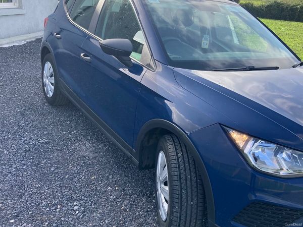 SEAT Arona SUV, Diesel, 2019, Blue