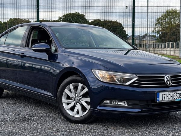 Volkswagen Passat Saloon, Diesel, 2017, Blue