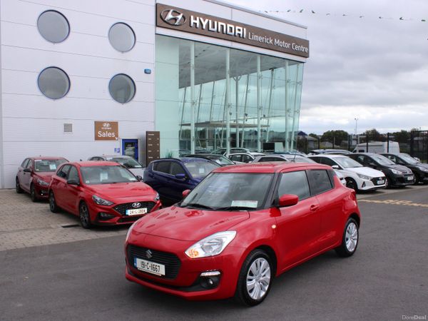 Suzuki Swift Hatchback, Petrol, 2019, Red