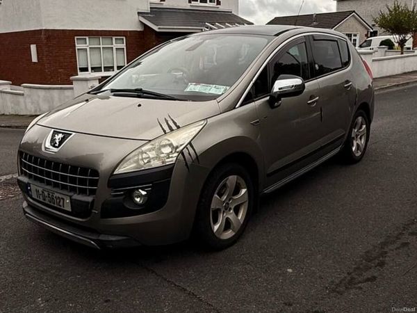 Peugeot 3008 MPV, Diesel, 2011, Grey