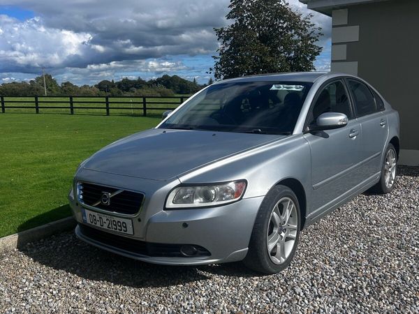 Volvo S40 Saloon, Ethanol Petrol, 2008, Silver