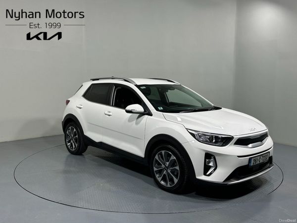 Kia Stonic Hatchback, Petrol Hybrid, 2026, White