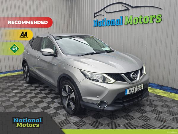 Nissan Qashqai SUV, Diesel, 2014, Silver