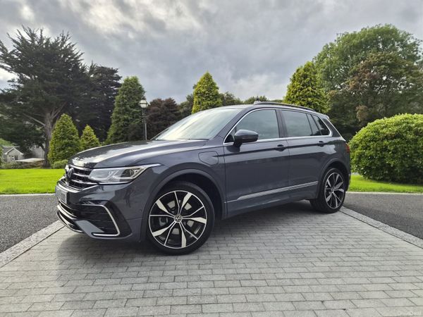 Volkswagen Tiguan SUV, Petrol Plug-in Hybrid, 2023, Grey