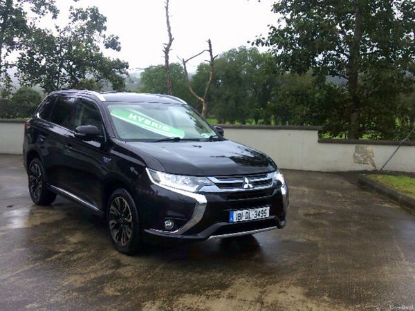 Mitsubishi Outlander SUV, Petrol Plug-in Hybrid, 2018, Black