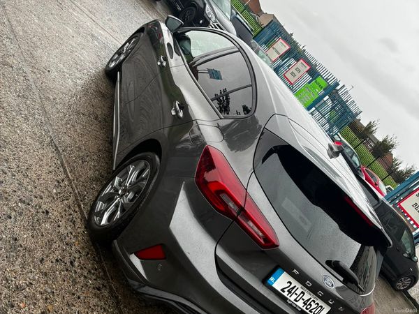 Ford Focus Hatchback, Petrol Hybrid, 2024, Grey
