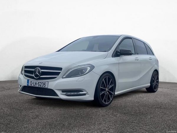 Mercedes-Benz B-Class MPV, Petrol, 2012, White