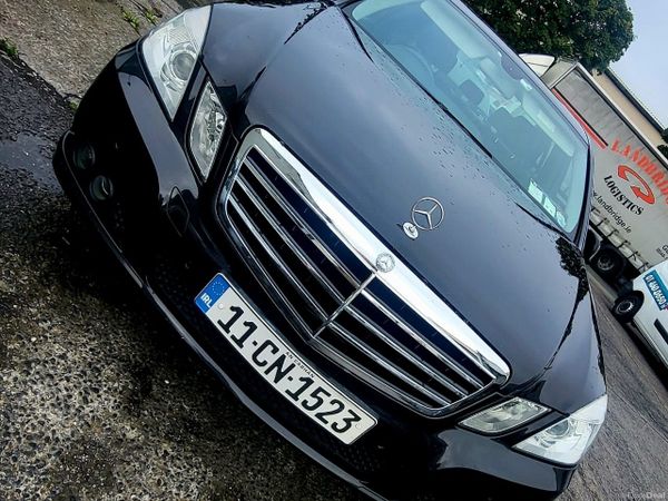 Mercedes-Benz E-Class Saloon, Diesel, 2011, Black