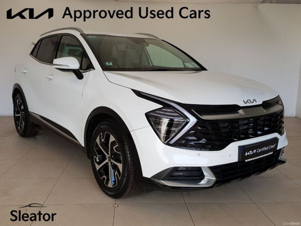 Kia Sportage MPV, Diesel Hybrid, 2023, White