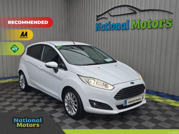 Ford Fiesta Hatchback, Petrol, 2014, White