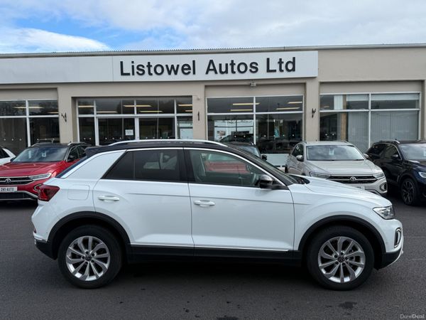Volkswagen T-Roc SUV, Petrol, 2023, White