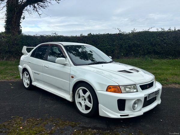 Mitsubishi Lancer Saloon, Petrol, 1998, White