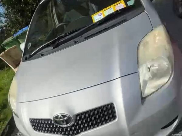 Toyota Yaris Hatchback, Petrol, 2008, Silver