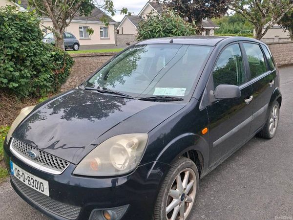 Ford Fiesta Hatchback, Petrol, 2006, Black