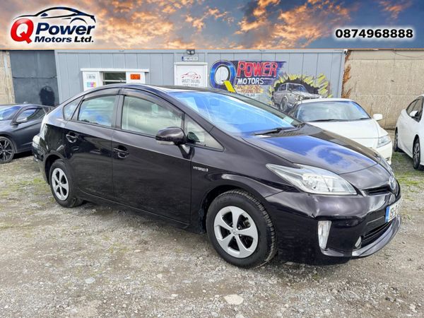 Toyota Prius Hatchback, Petrol Hybrid, 2015, Purple