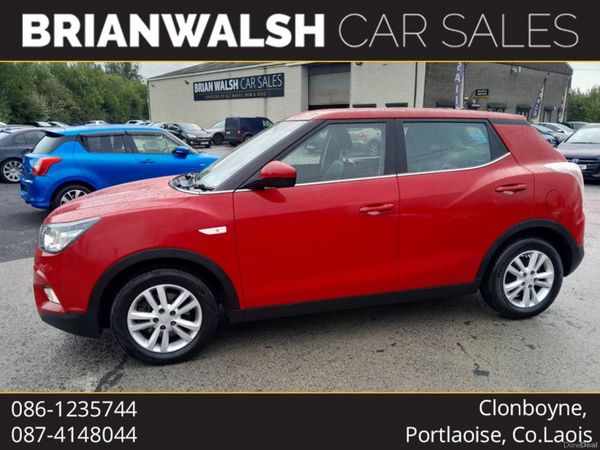 SsangYong Tivoli Hatchback, Diesel, 2016, Red