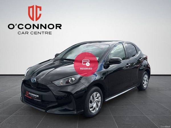 Toyota Yaris Saloon, Petrol Hybrid, 2021, Black