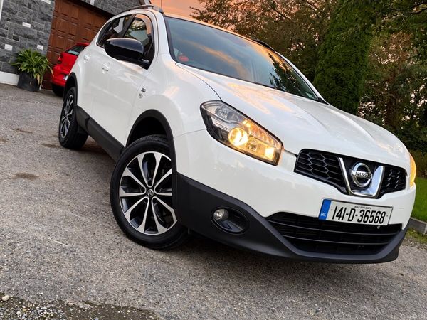 Nissan Qashqai Hatchback, Diesel, 2014, White