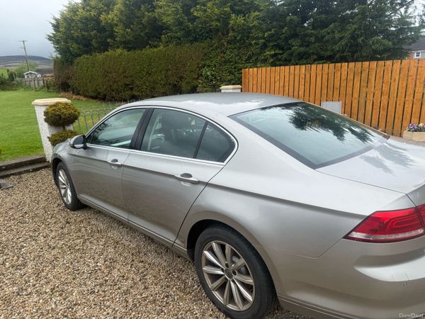 Volkswagen Passat Saloon, Diesel, 2015, Silver