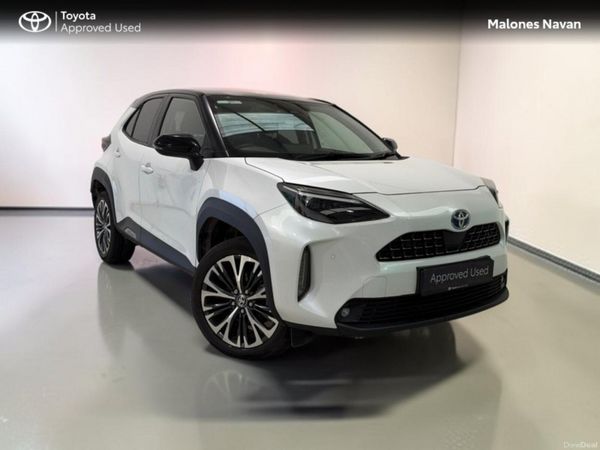 Toyota Yaris Cross Hatchback, Petrol Hybrid, 2024, White