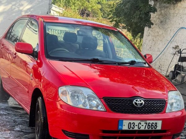 Toyota Corolla Saloon, Petrol, 2003, Red