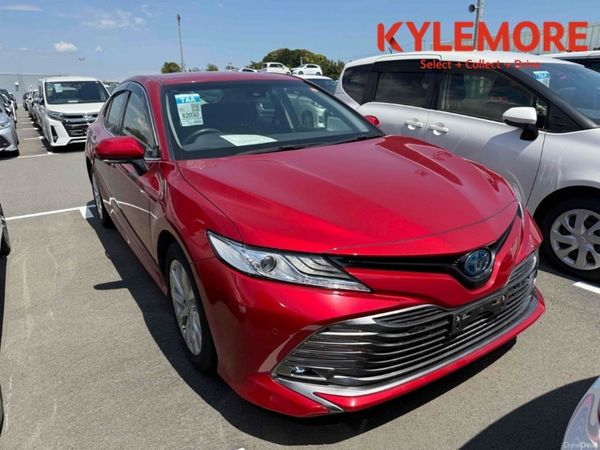 Toyota Camry Saloon, Petrol Hybrid, 2021, Red