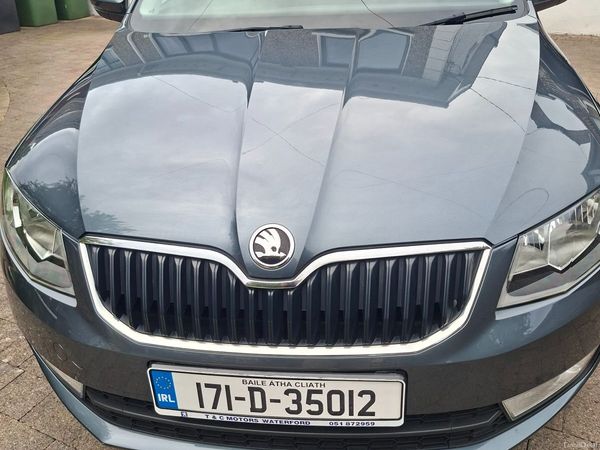 Skoda Octavia Estate, Diesel, 2017, Grey