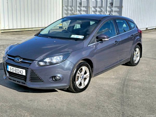 Ford Focus Hatchback, Petrol, 2011, Grey