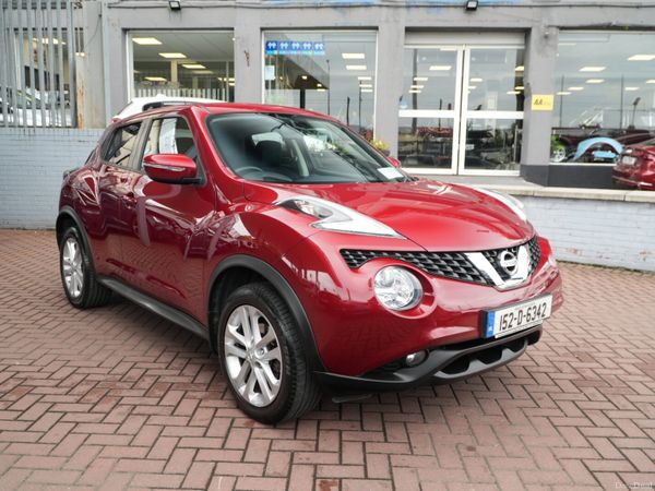 Nissan Juke SUV, Petrol, 2015, Red