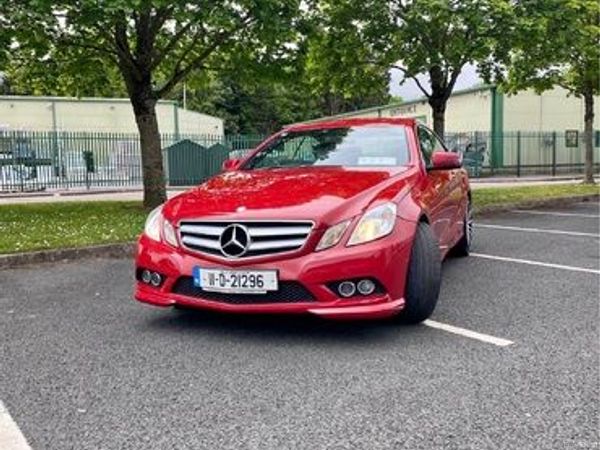 Mercedes-Benz E-Class Coupe, Diesel, 2011, Red