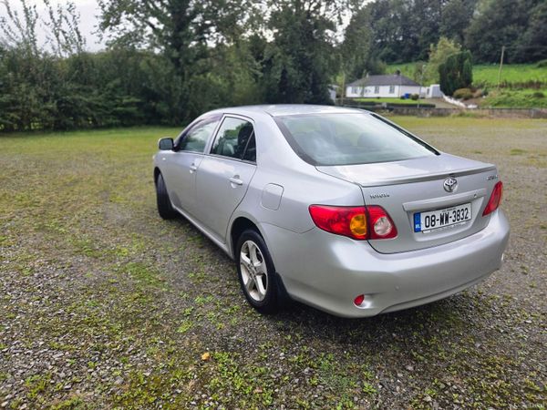 Toyota Corolla Saloon, Petrol, 2008, Silver