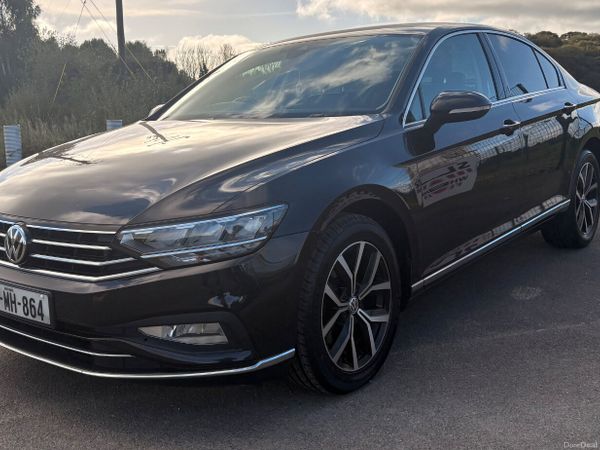 Volkswagen Passat Saloon, Diesel, 2020, Black