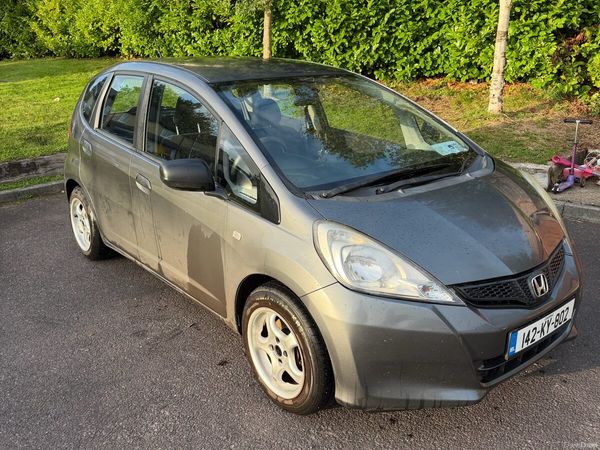 Honda Jazz Hatchback, Petrol, 2014, Grey