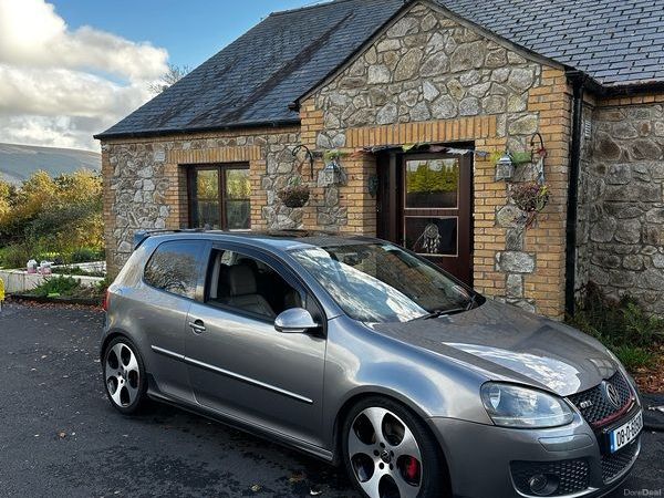 Volkswagen Golf Hatchback, Petrol, 2008, Grey
