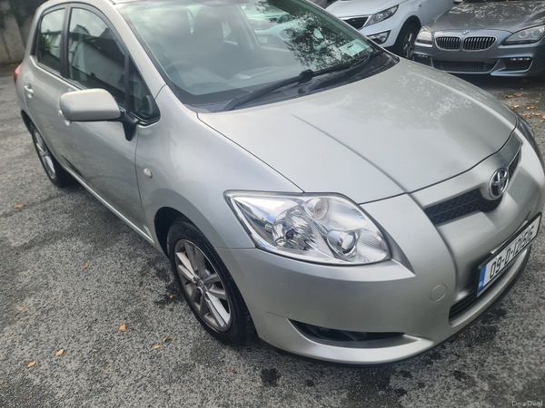 Toyota Auris Hatchback, Petrol, 2009, Silver