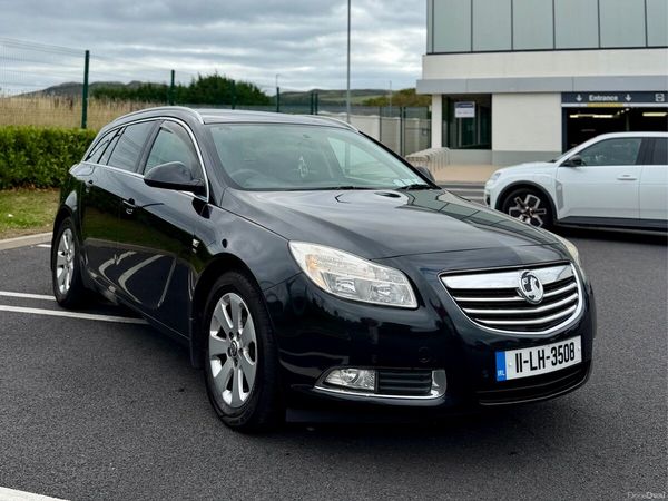 Vauxhall Insignia Estate, Diesel, 2011, Black