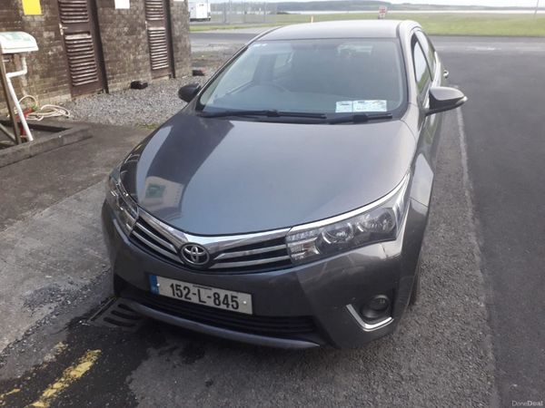 Toyota Corolla Saloon, Diesel, 2015, Grey